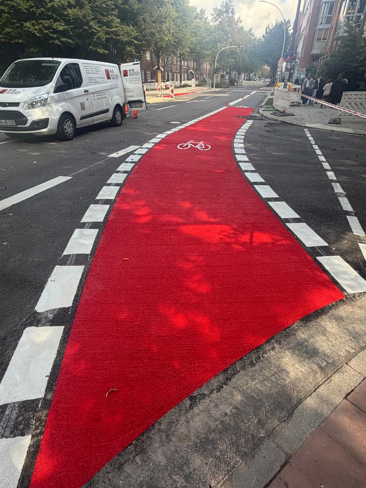 Professionelle Radwegmarkierung in Lübeck